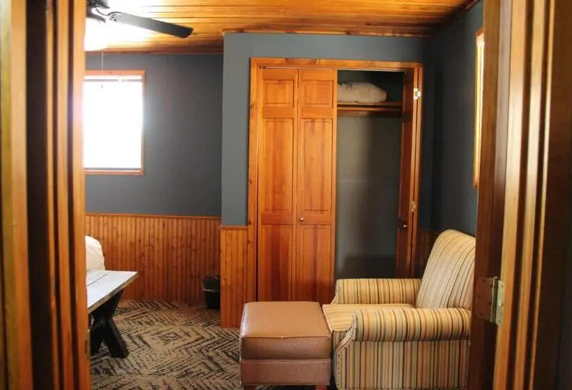 デラックススイート, Canyon Lakeview Resort