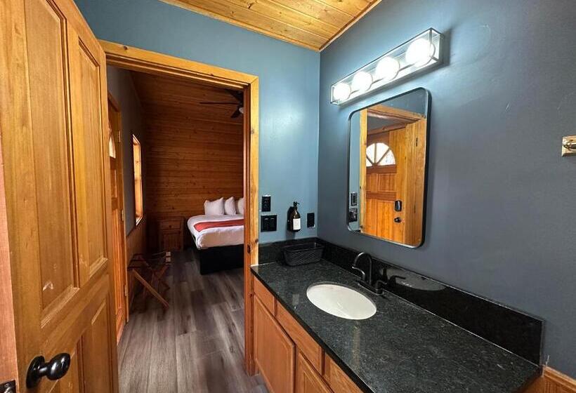 בקתה, Canyon Lakeview Resort