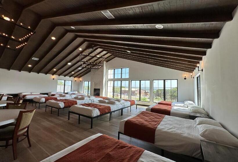 בקתה, Canyon Lakeview Resort