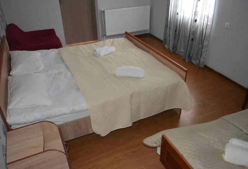اتاق استاندارد سه نفره, Guest House Lashmina