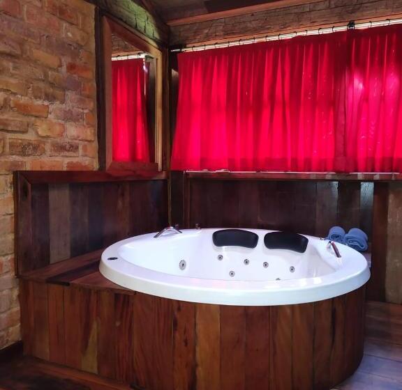 豪华三人间, Kanawha