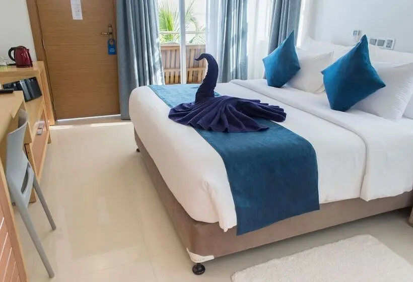 Camera Standard Vista Mare, Reef Edge Thulusdhoo, Maldives