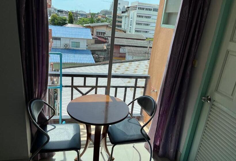 Семейный Номер, Baanpak Sam Anong