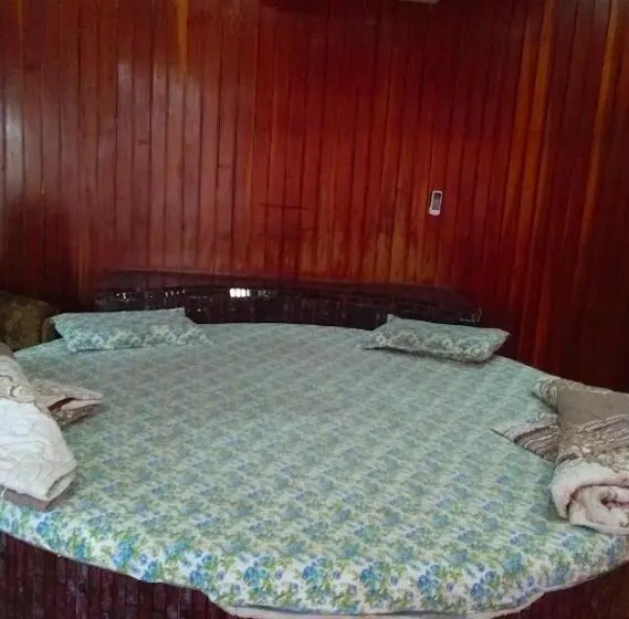 デラックスルーム, Deluxe Stay Near The Epic Tajmahal