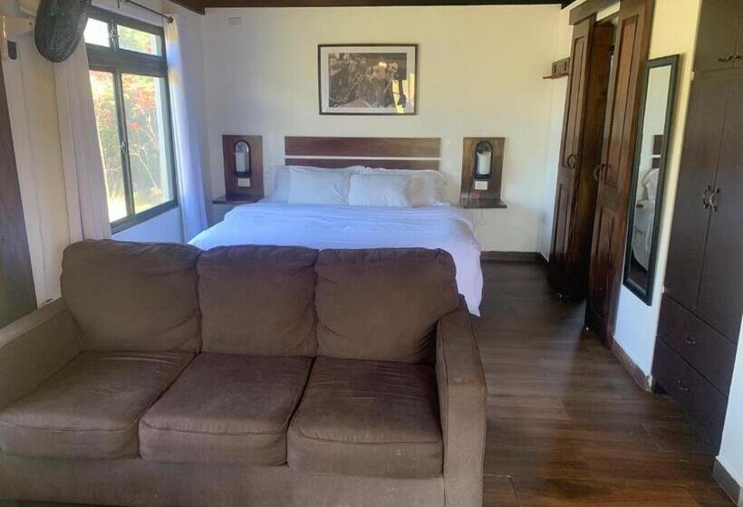 غرفة قياسية رباعية مطلة على الحديقة, El Granero De Frida