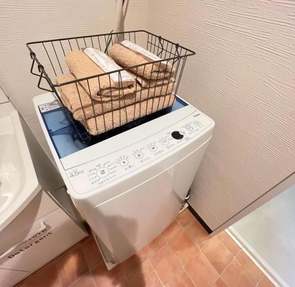 חדר משפחתי, Kiyomori No Baika