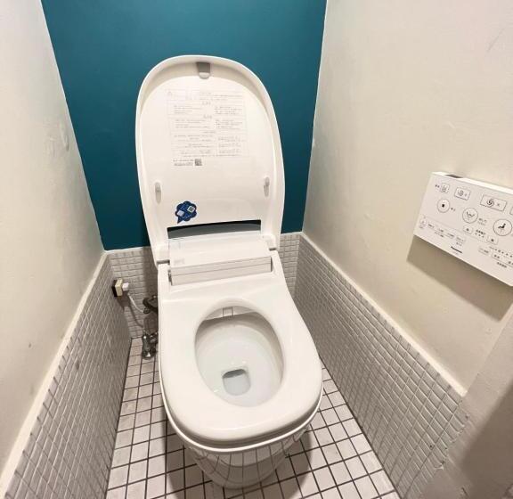 חדר משפחתי, Kiyomori No Baika