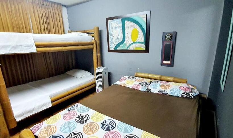 غرفة قياسية ثلاثية, Santiago Dc Hostal