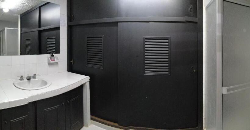 غرفة سوبيريور عائلية, Santiago Dc Hostal