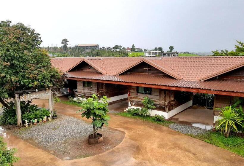 Fyrbädds Standardrum, Maan Mork Khao Kho