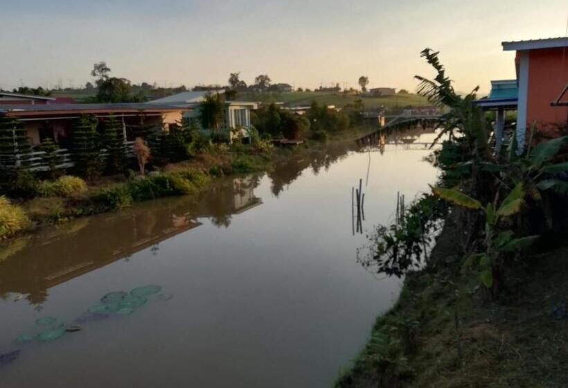 Fyrbädds Standardrum, Maan Mork Khao Kho