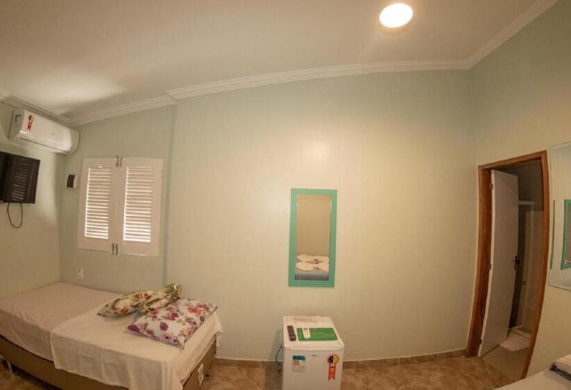 标准三人间, Recanto Do Aconchego