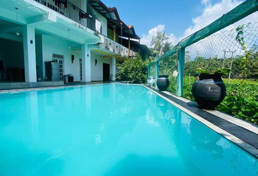 スタンダードルーム, Royal Ace Unawatuna