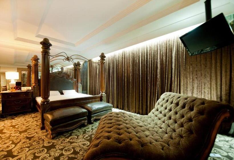 高级房间带漩涡浴缸, Eden Motel