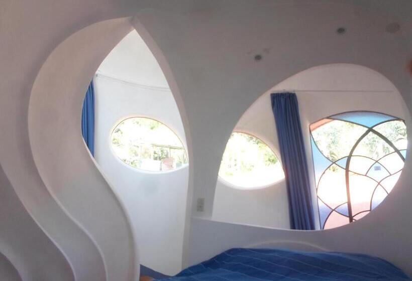 Suite with lake view, Hostal Las Olas
