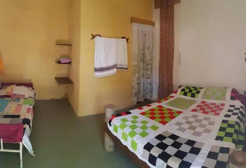 اتاق راحتی سه تخته, Rancho Colcha De Retalho