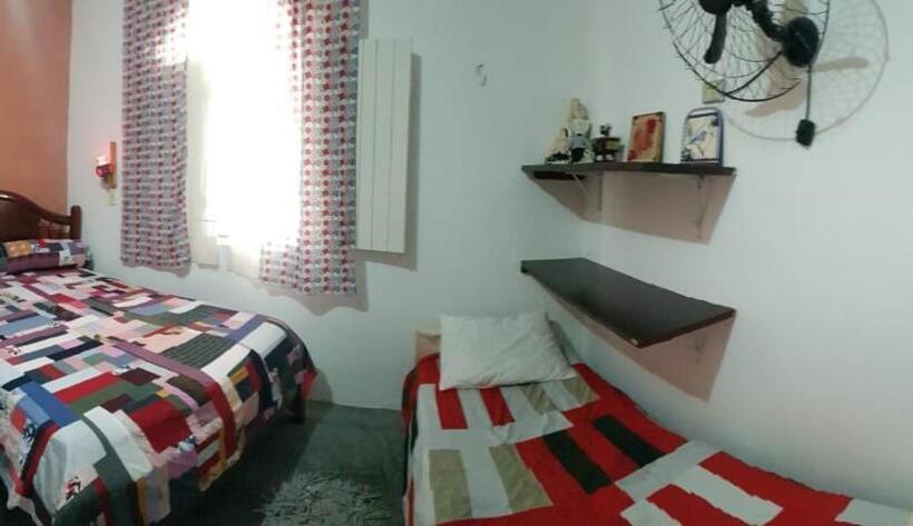 חדר בסיסי לשלושה, Rancho Colcha De Retalho