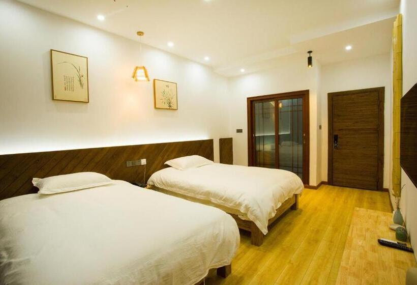 Standardrum, Wally House青山惠风民宿