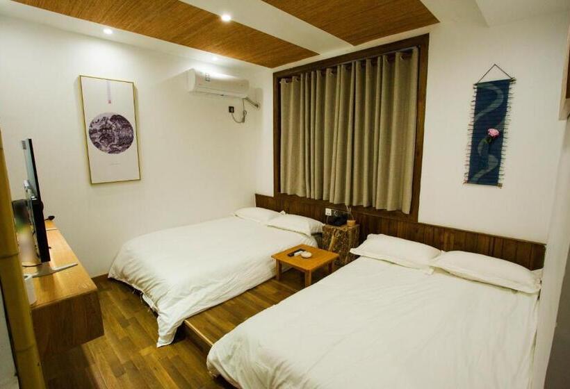 Standardrum, Wally House青山惠风民宿