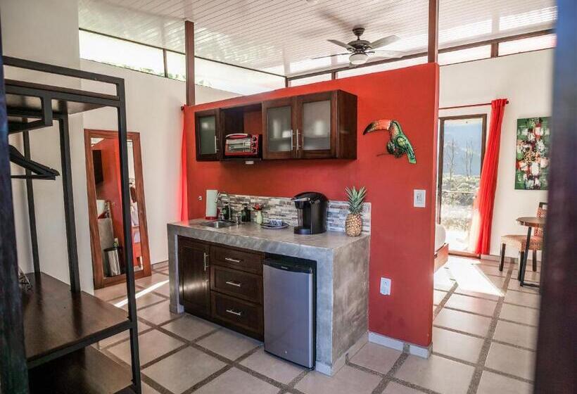 ‫فيلا غرفة نوم واحدة, Nature's Edge Boutique