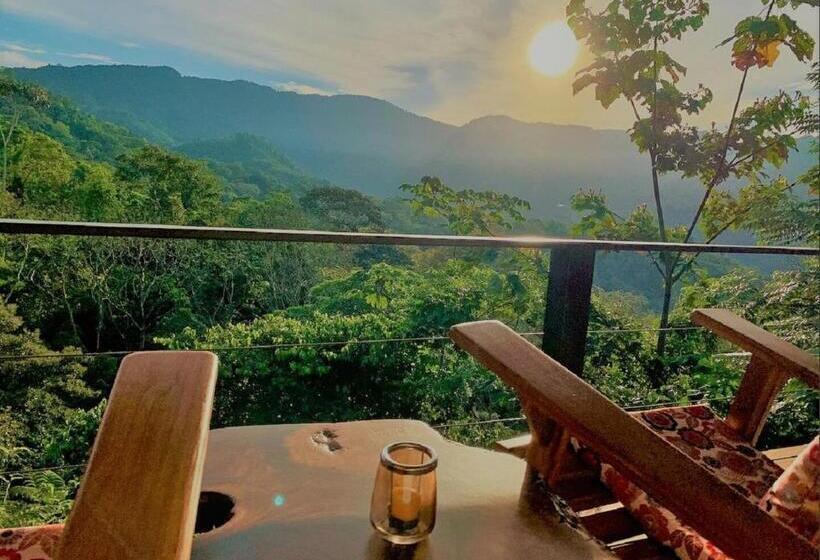 ‫فيلا غرفة نوم واحدة, Nature's Edge Boutique