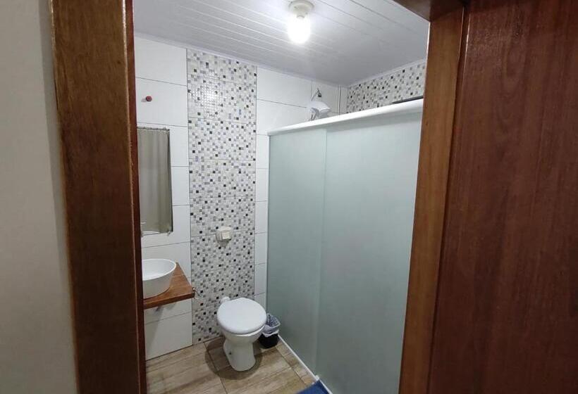 اتاق استاندارد سه نفره, Pousada Pontal Da Armação