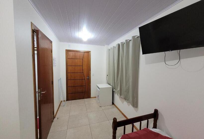 اتاق استاندارد سه نفره, Pousada Pontal Da Armação