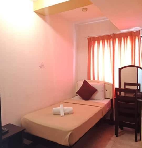 اتاق استاندارد یک نفره, Amax Inn Cebu