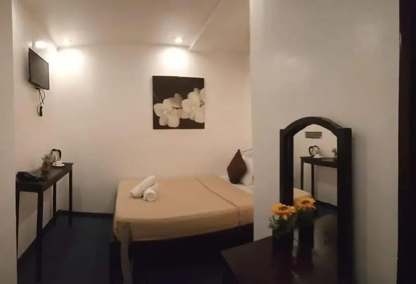 デラックススタジオ, Amax Inn Cebu
