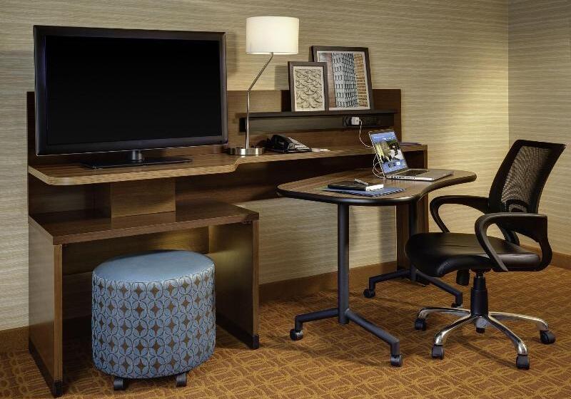Люкс Кровать Кинг, Fairfield Inn & Suites By Marriott Phoenix Tempe/airport