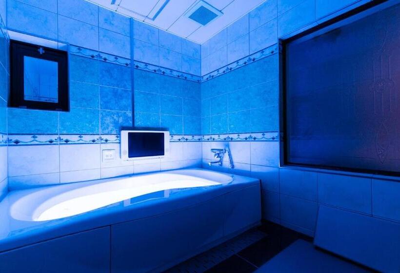 غرفة ديلوكس, Perrier