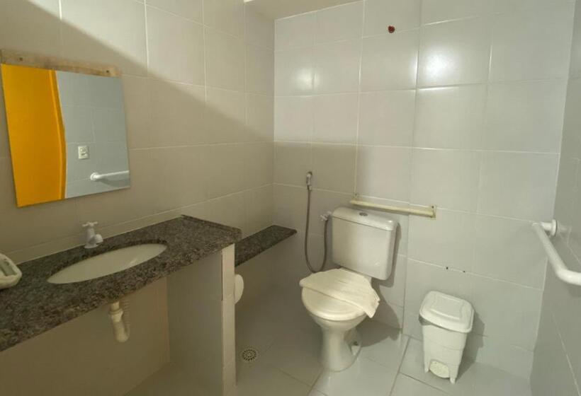 غرفة قياسية ثلاثية, Pousada Das Acacias