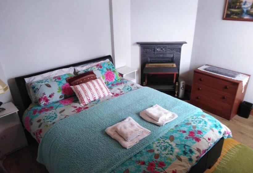 带大床的豪华间, Shalom