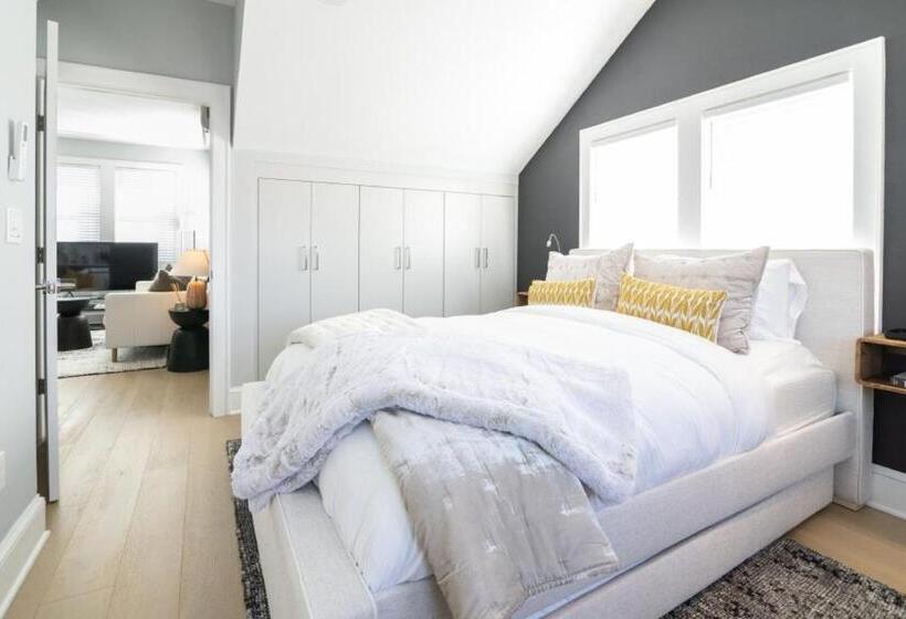 דירת חדר, Station Inn Pawling