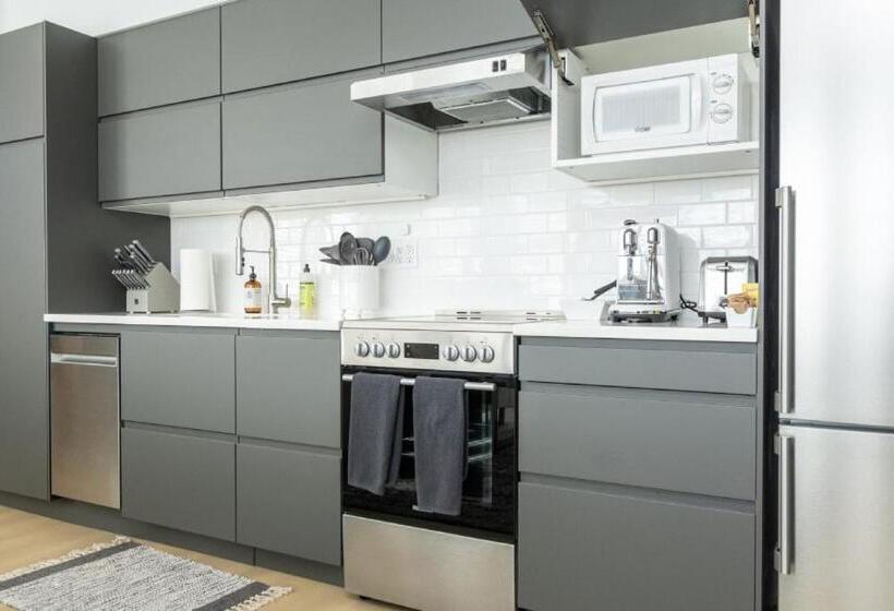 דירת חדר, Station Inn Pawling