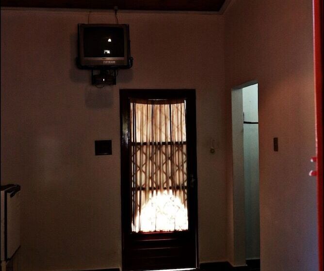 غرفة قياسية ثلاثية, Pousada O Caipira