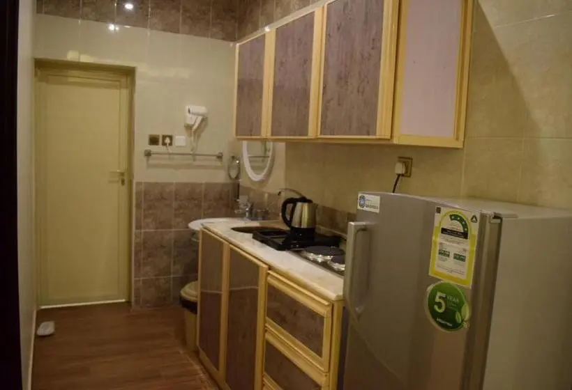 スイート, Al Shiraz Suites