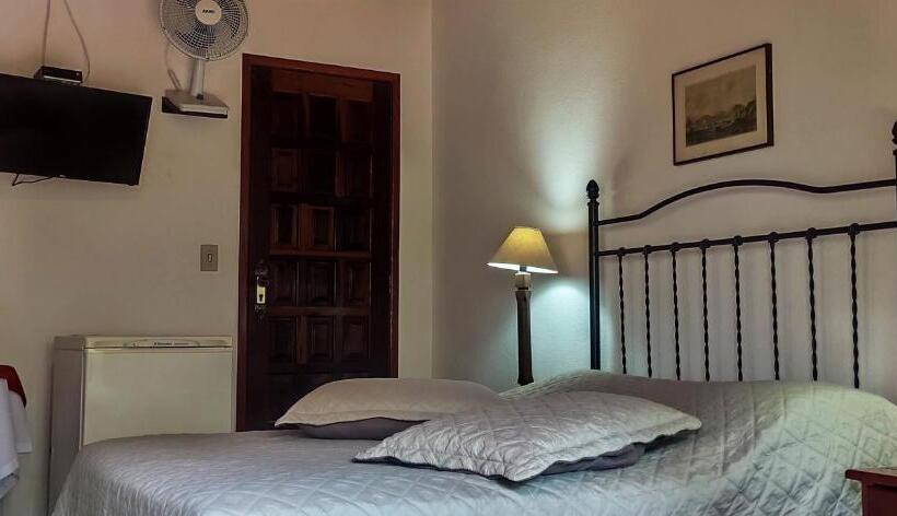 스탠다드 내측 룸, Pousada Taverna Do Golf