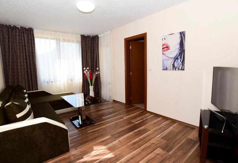 سوییت, Guesthouse Nefertiti