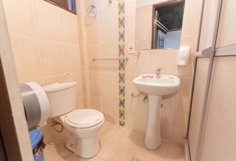 اتاق استاندارد سه نفره, Imaynalla