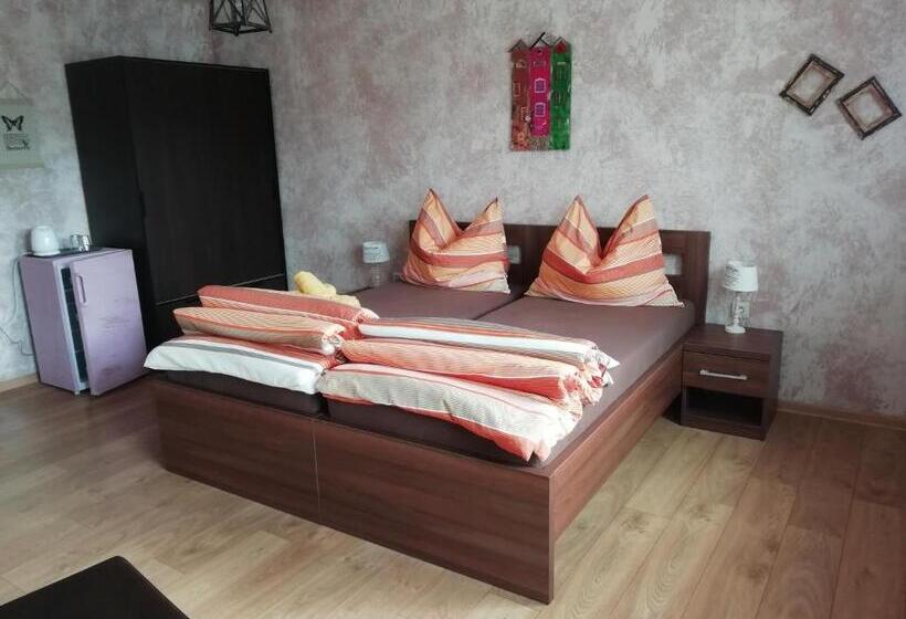 标准间, Ubytování U Janča