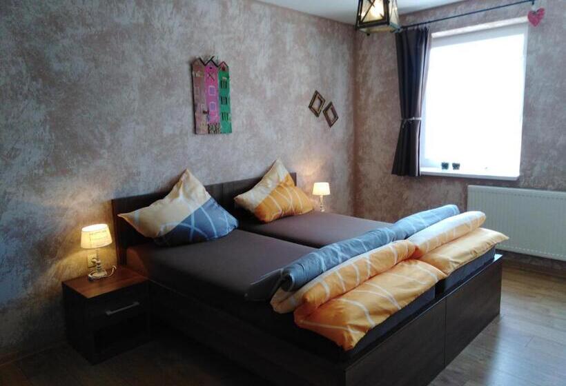 标准间, Ubytování U Janča