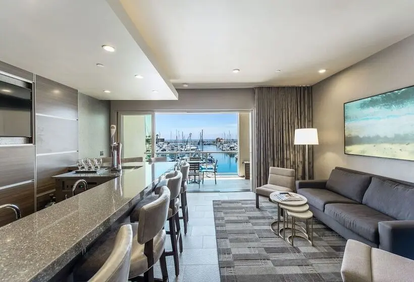ペントハウススイート, Shade Hotel Redondo Beach