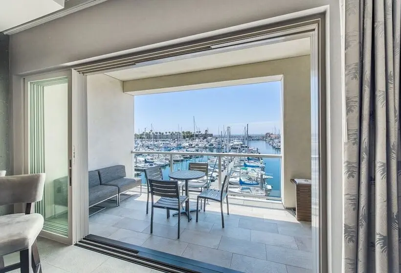 ペントハウススイート, Shade Hotel Redondo Beach