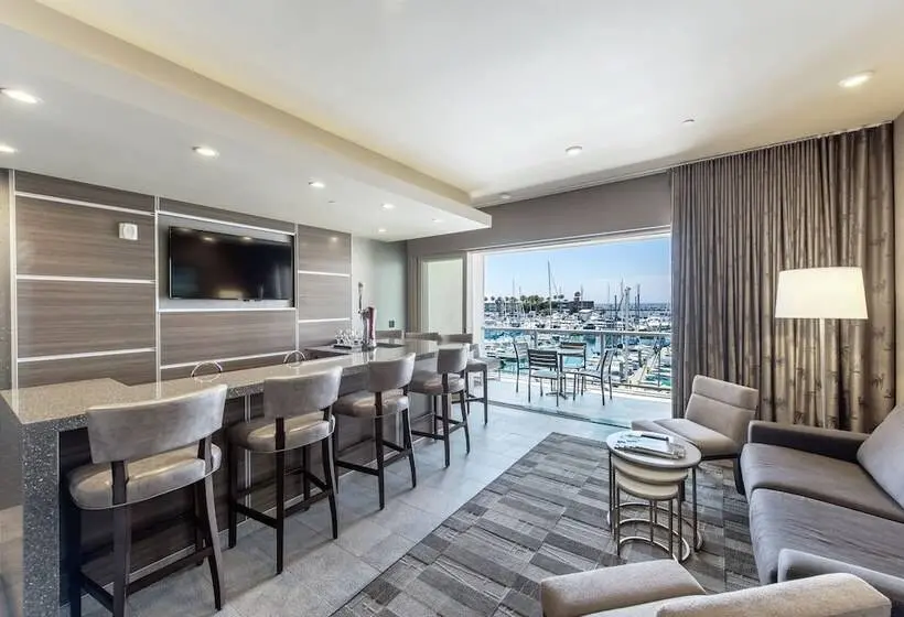 ペントハウススイート, Shade Hotel Redondo Beach