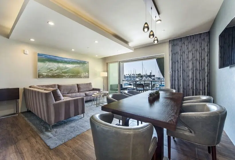エクゼクティブスイート, Shade Hotel Redondo Beach