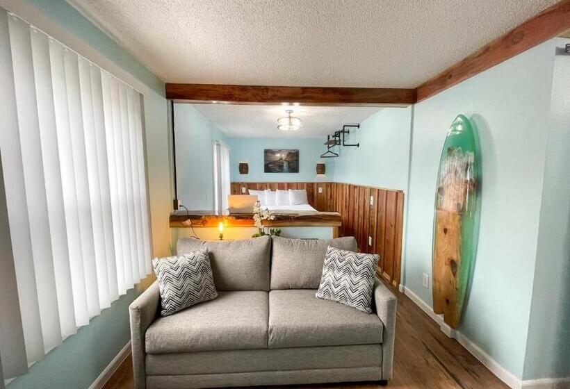 סוויטת ג'וניור, The Anchorage Motel