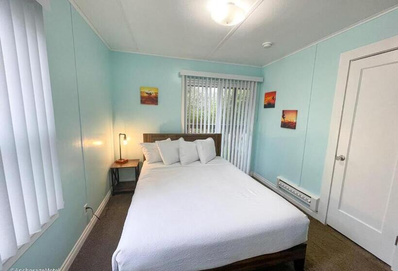 סוויטה משפחתית, The Anchorage Motel