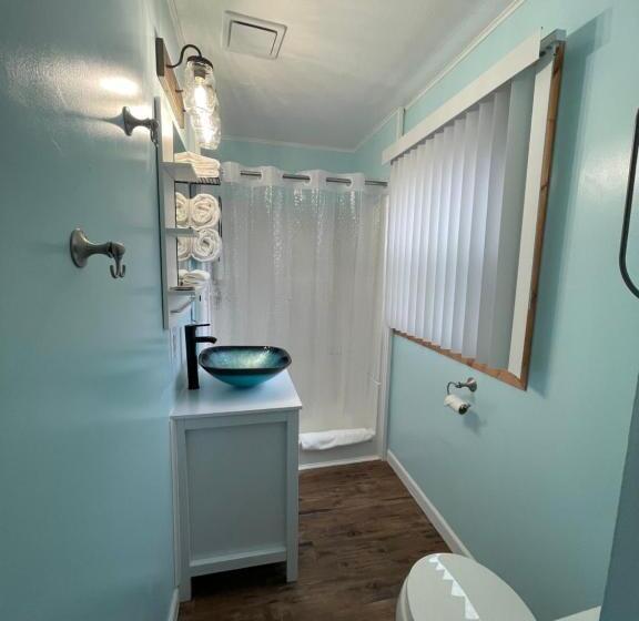 חדר דלוקס עם מיטת קינג, The Anchorage Motel