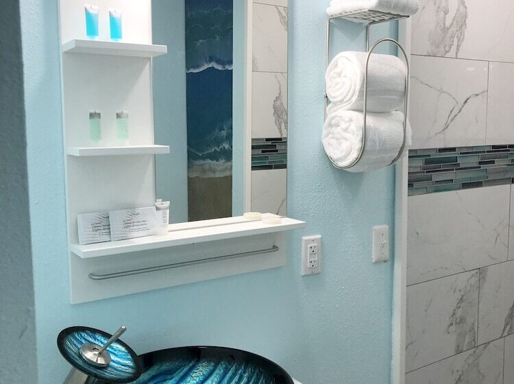 חדר דלוקס, The Anchorage Motel